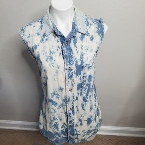 Sun River Bleached Button Up Denim Sleeveless Large